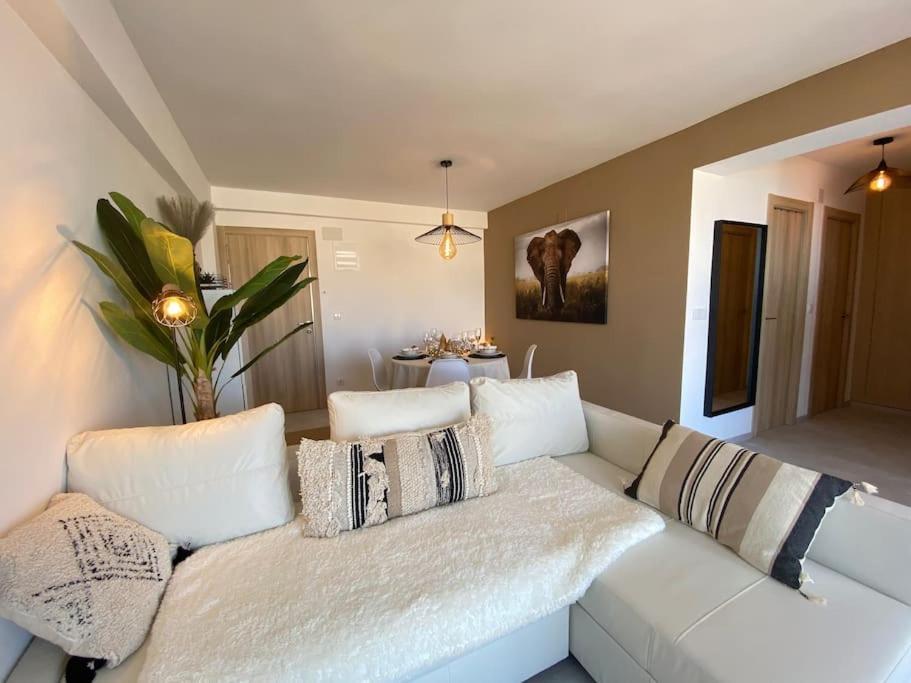 アルビールCosy Flat With Magnificent Views In L'Albirアパートメント エクステリア 写真