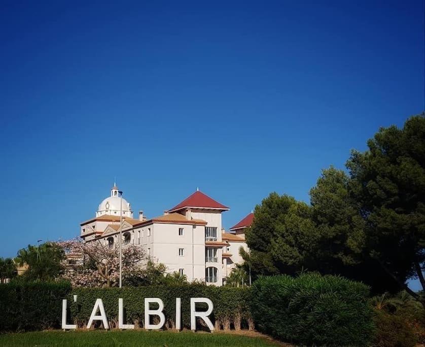 アルビールCosy Flat With Magnificent Views In L'Albirアパートメント エクステリア 写真